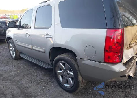 2009 GMC Yukon Slt1 z USA, uszkodzony, nr VIN 1GKFC330X9R147664